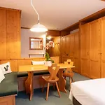 クリスタリーノ ダンペッツォ 4*