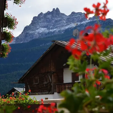 Hotel Cristallino D'Ampezzo Hotell