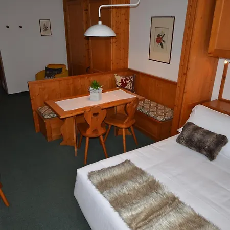 Cristallino D'ampezzo Отель 4*