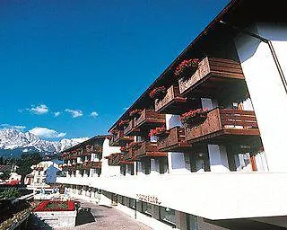 Hotel Cristallino D'Ampezzo Hotel 4*